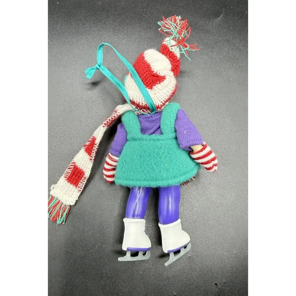 Hallmark Mistletoe Miss Ice Skating Christmas Ornament 2002 Blonde No Box Lo16